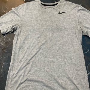 Mens Nike dri-fit shirt size M